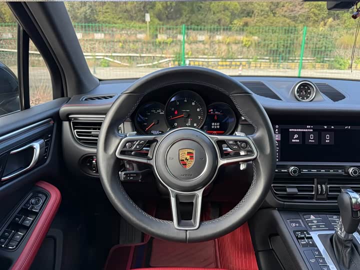 Фото 8 - Porsche Macan