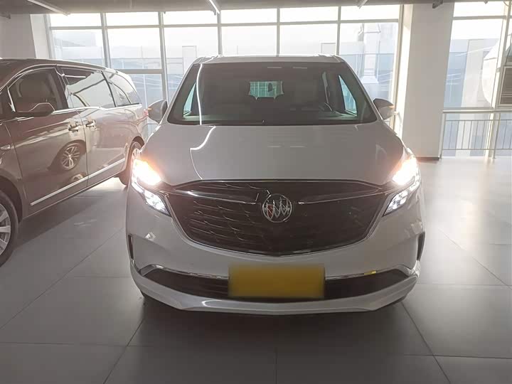 Фото 3 - Buick GL8 ES