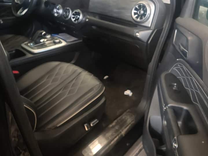 Фото 8 - Tank 300