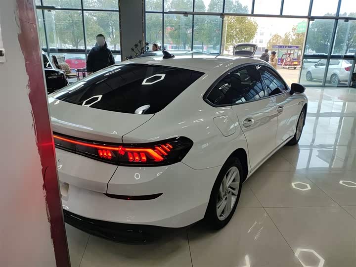 Фото 7 - Volkswagen Lamando L