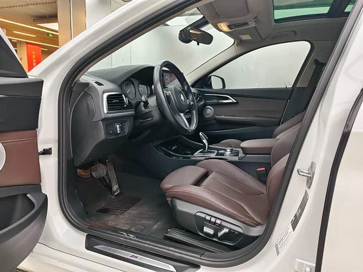 Фото 8 - BMW 1 Series