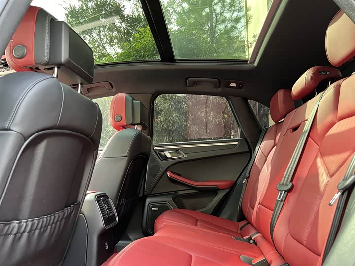 Фото 8 - Porsche Macan