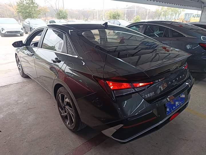 Фото 5 - Hyundai Elantra N line