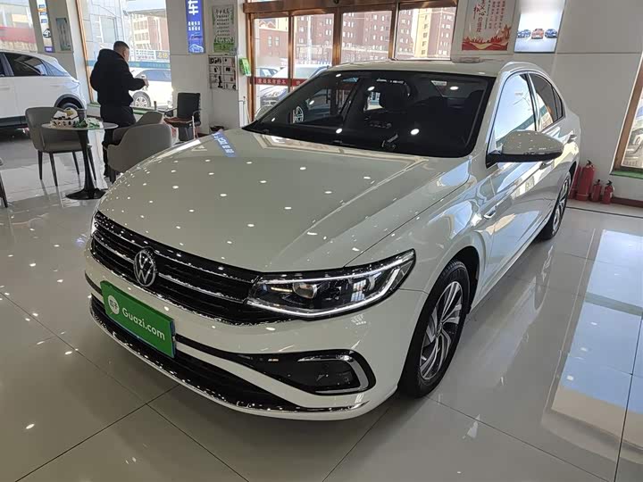 Фото 2 - Volkswagen Bora