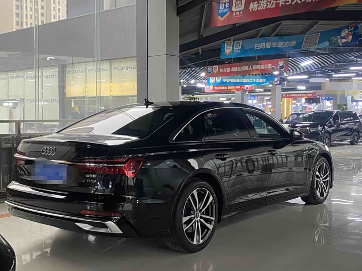 Фото 7 - Audi A6L