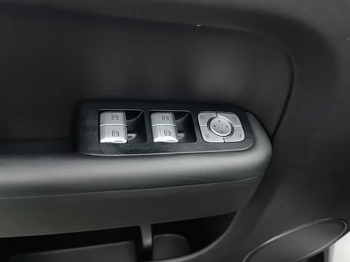 Фото 9 - LiXiang L9