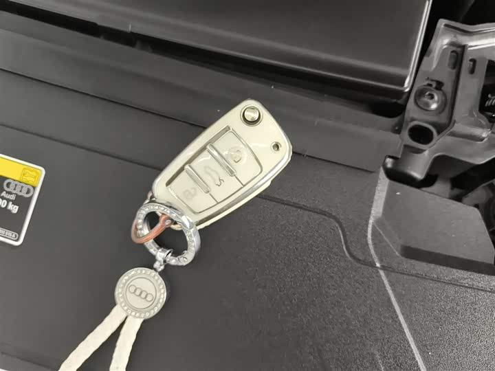 Фото 9 - Audi Q3