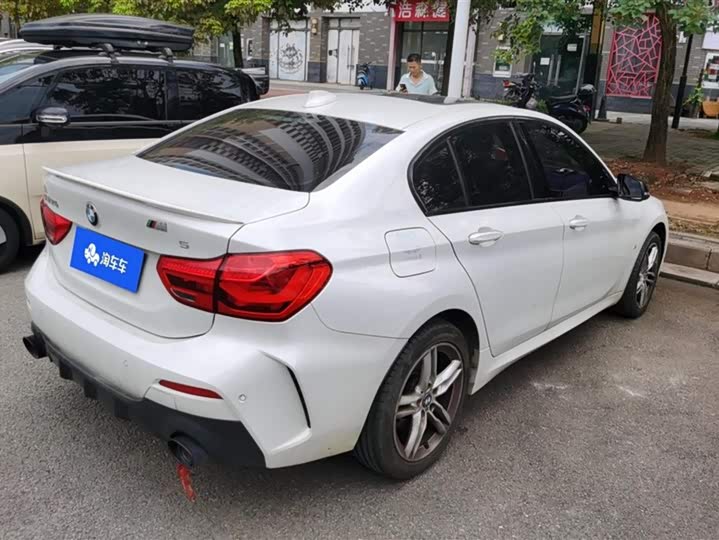 Фото 3 - BMW 1 Series