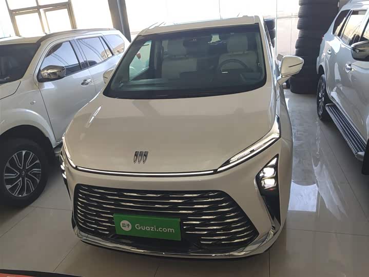 Фото 3 - Buick GL8 ES