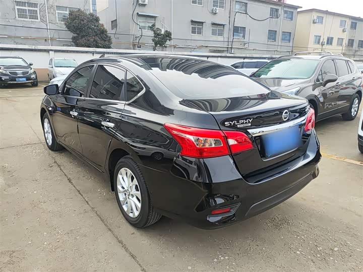 Фото 5 - Nissan Sylphy