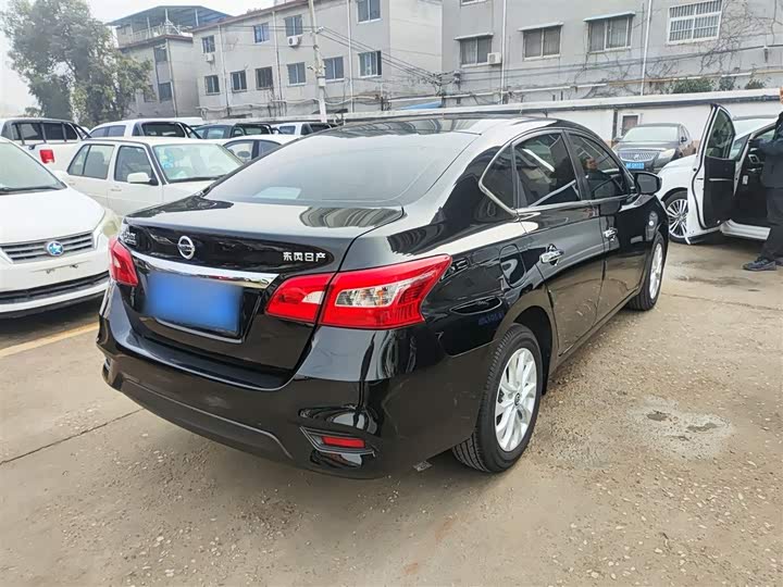 Фото 7 - Nissan Sylphy