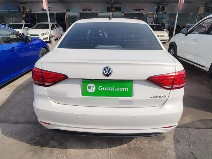 Фото 6 - Volkswagen Lavida