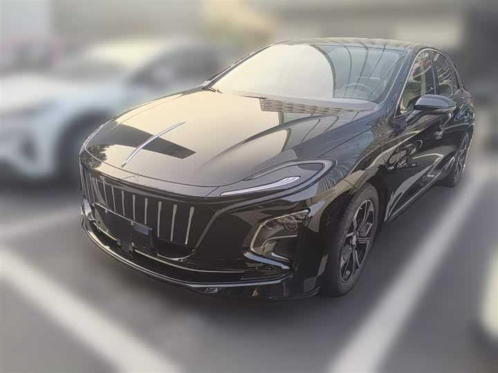 Фото 1 - Hongqi E-QM5