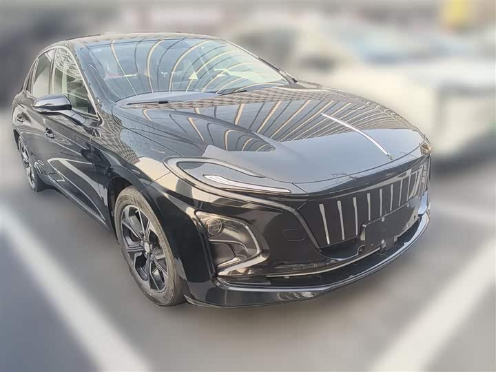 Фото 7 - Hongqi E-QM5