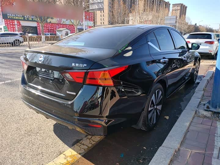 Фото 7 - Nissan Teana