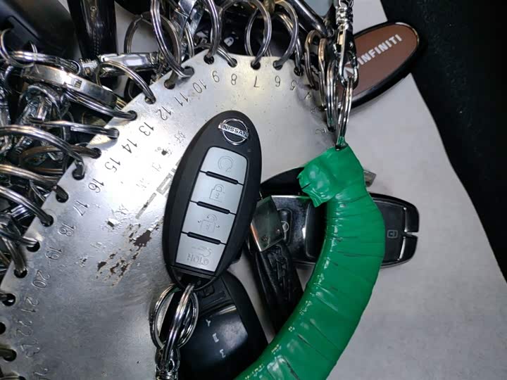 Фото 9 - Nissan Teana