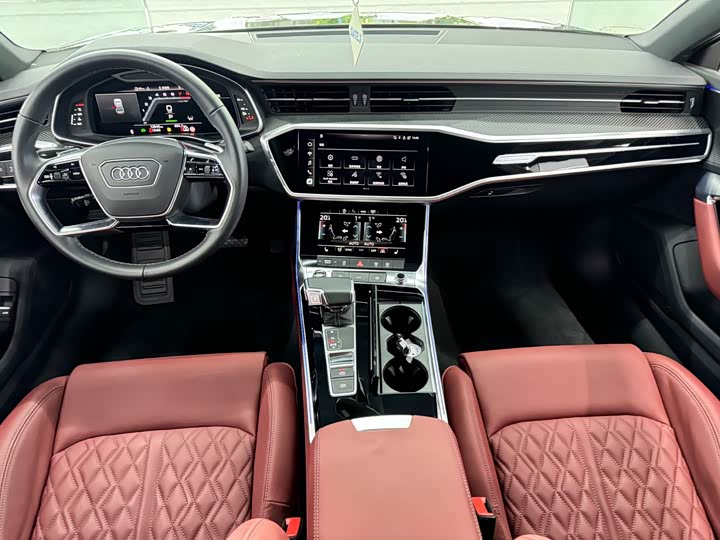 Фото 5 - Audi A7L
