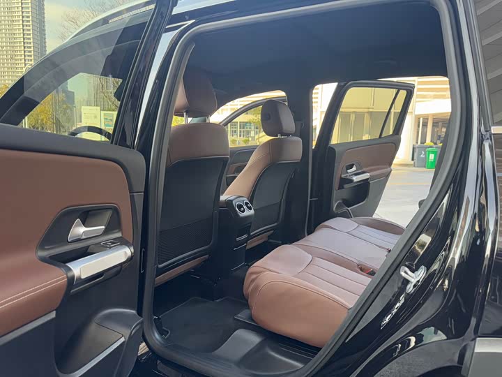 Фото 7 - Mercedes-Benz GLB-Class