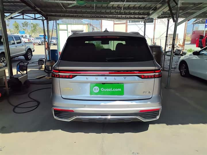 Фото 6 - Geely Monjaro