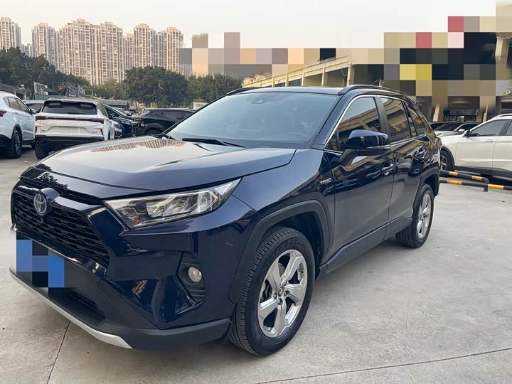 Фото 1 - Toyota RAV4