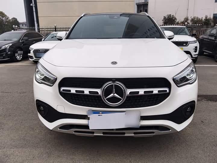 Фото 3 - Mercedes-Benz GLA-Class