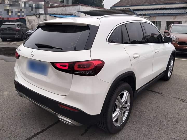 Фото 7 - Mercedes-Benz GLA-Class