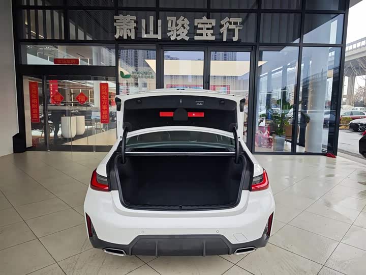 Фото 6 - BMW 3 Series