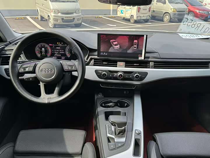 Фото 5 - Audi A4L