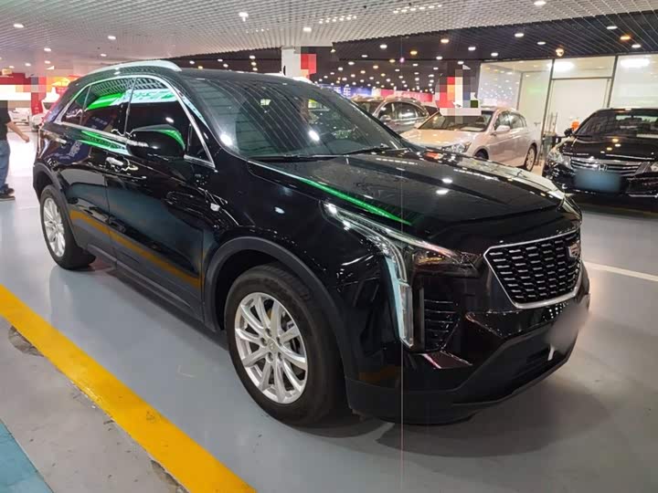 Фото 4 - Cadillac XT4