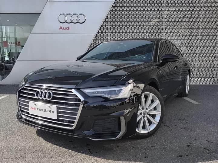 Фото 1 - Audi A6L