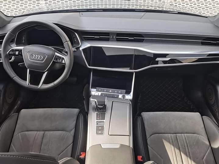 Фото 7 - Audi A6L