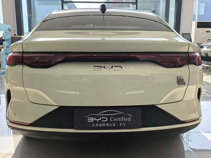 Фото 8 - BYD Qin L