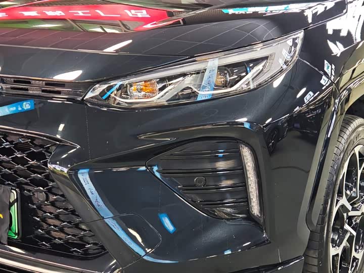 Фото 9 - Toyota Wildlander Hybrid