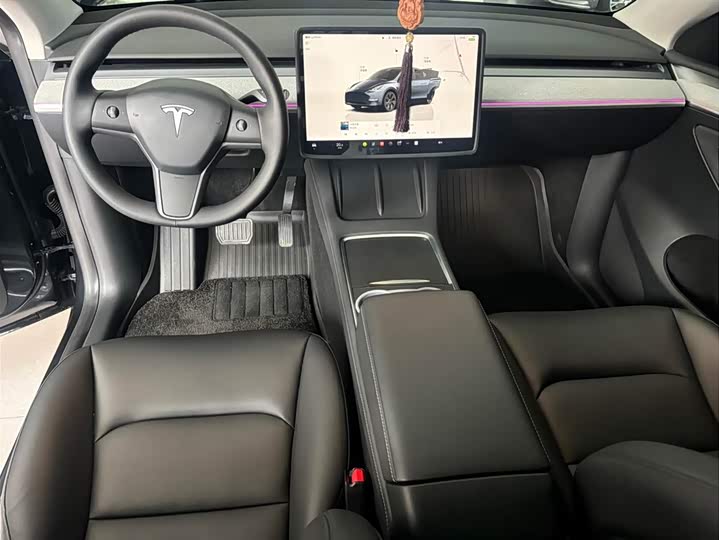 Фото 8 - Tesla Model Y