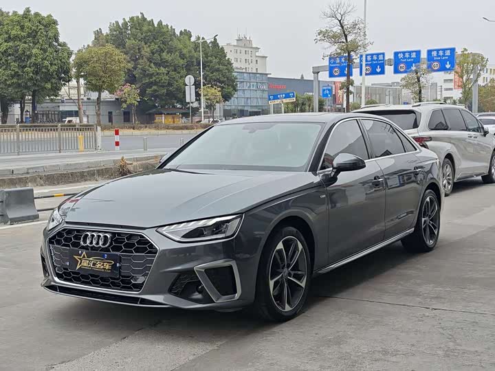 Фото 3 - Audi A4L