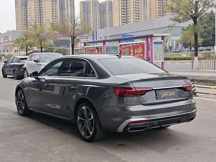 Фото 7 - Audi A4L