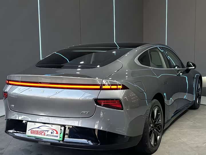 Фото 6 - XPeng P7