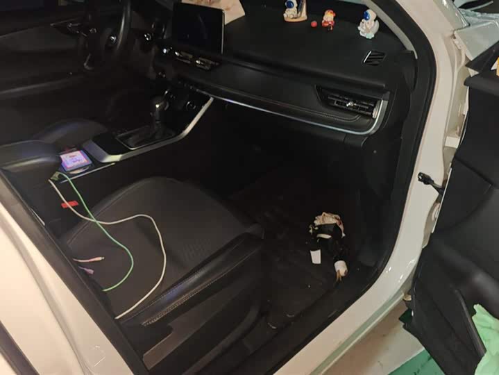 Фото 8 - Chery Tiggo 5x