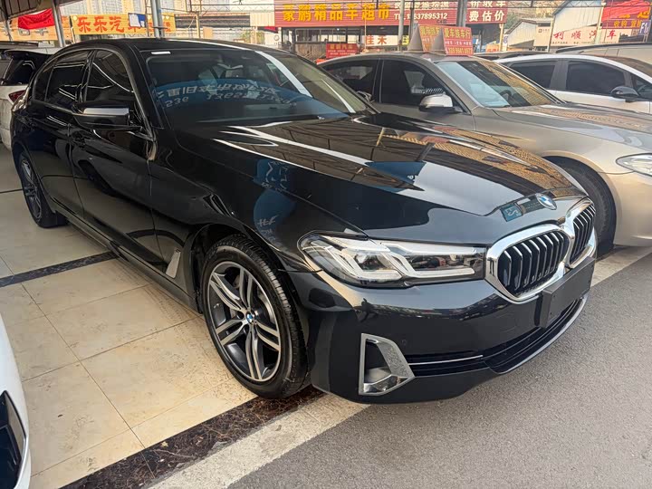 Фото 3 - BMW 5 Series