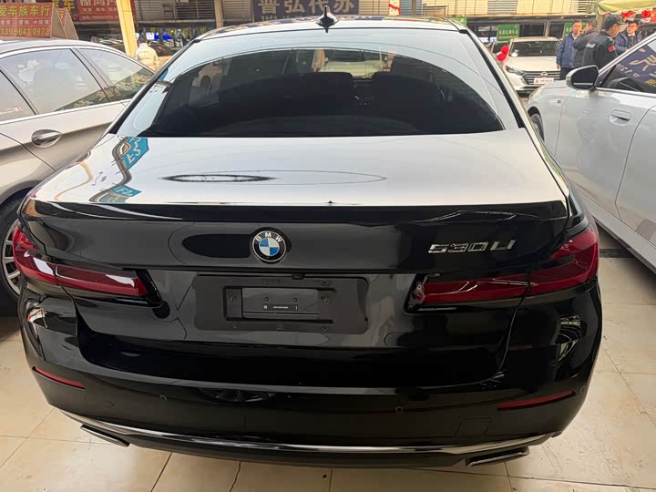 Фото 5 - BMW 5 Series