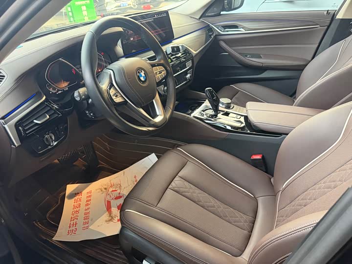 Фото 9 - BMW 5 Series