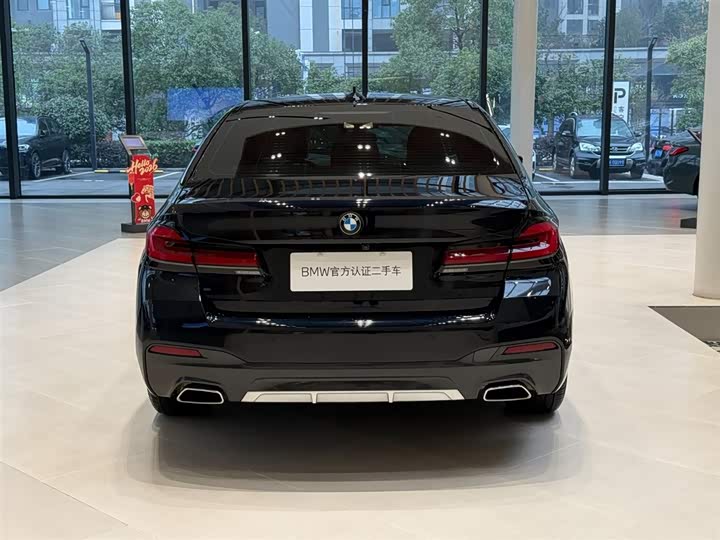 Фото 3 - BMW 5 Series