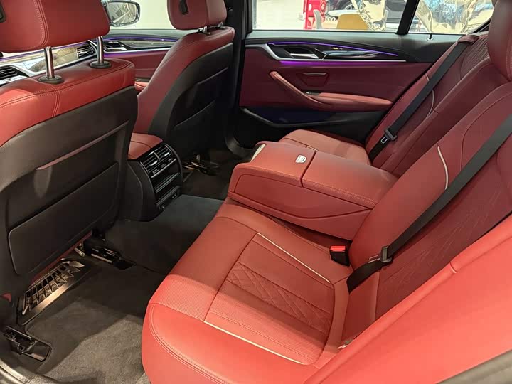 Фото 9 - BMW 5 Series