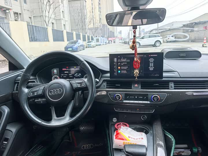 Фото 6 - Audi A5