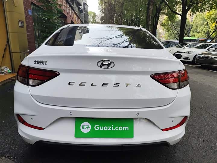 Фото 6 - Hyundai Celesta