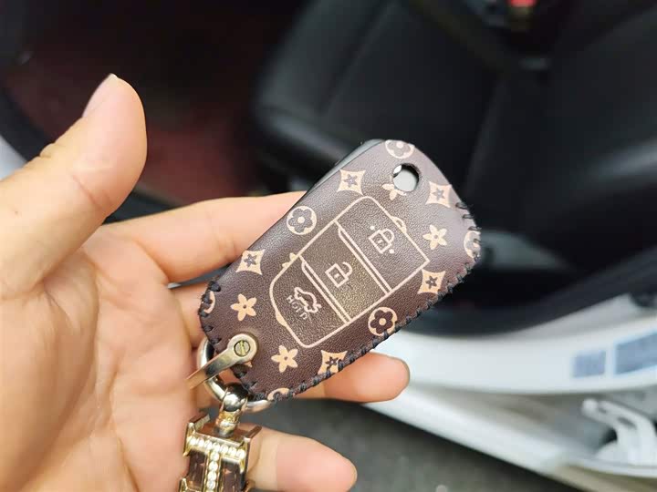 Фото 9 - Hyundai Celesta