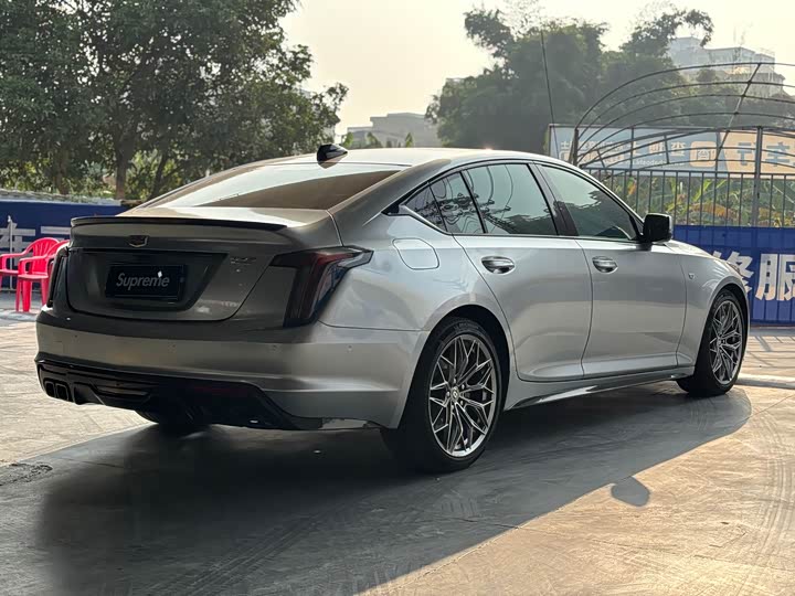 Фото 8 - Cadillac CT5