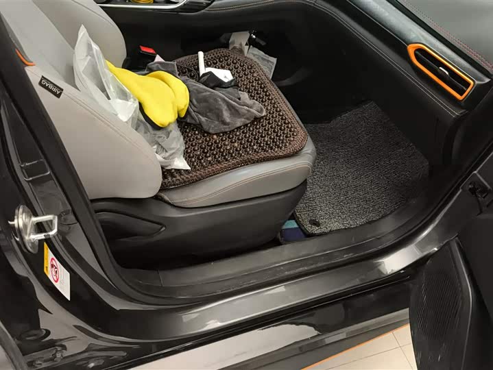 Фото 8 - Changan UNI-T