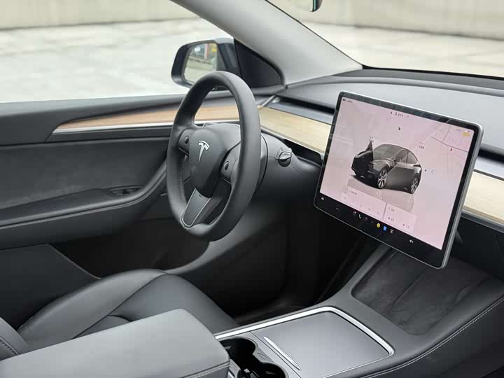 Фото 7 - Tesla Model Y