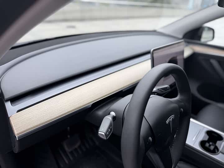 Фото 9 - Tesla Model Y